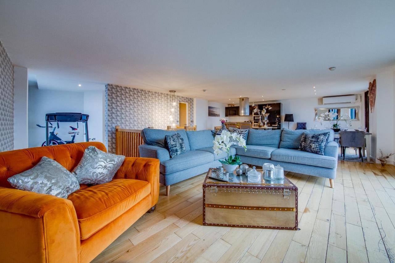 Spacious 3-Bed Penthouse With City Sky Line Views Sheffield Exterior photo